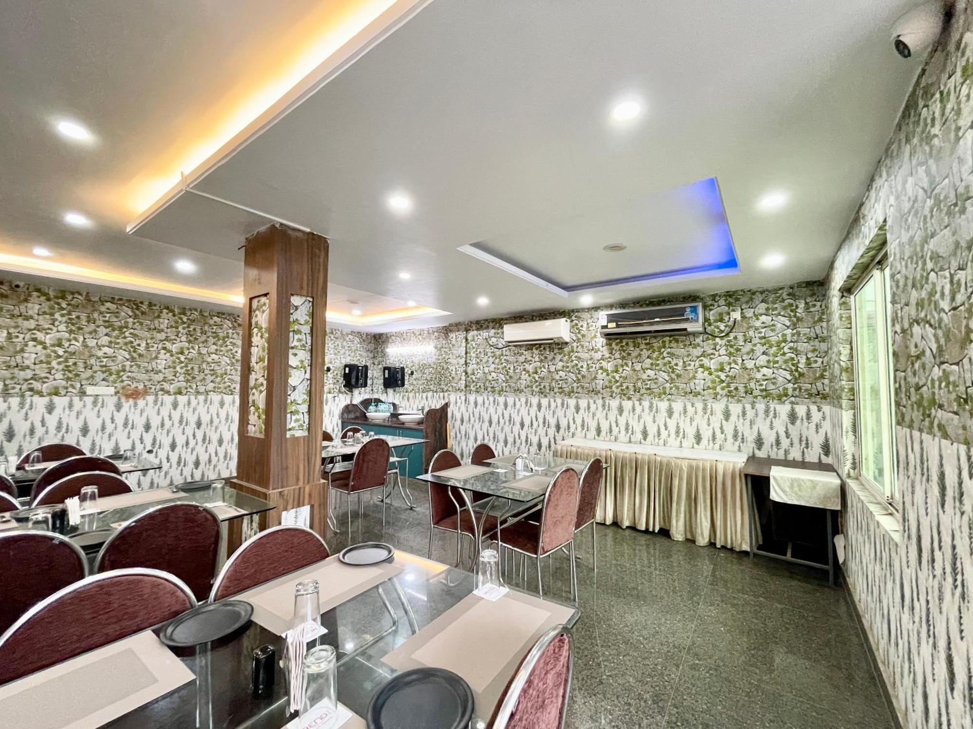 Hotel Trends In Puri Zewnętrze zdjęcie