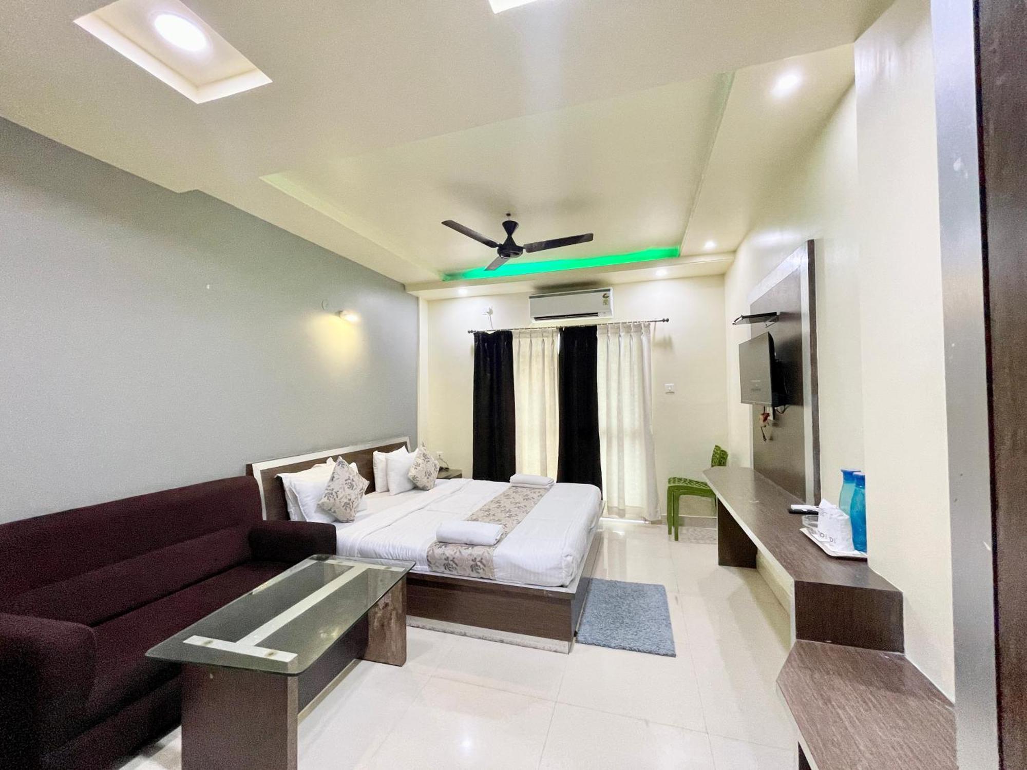 Hotel Trends In Puri Zewnętrze zdjęcie