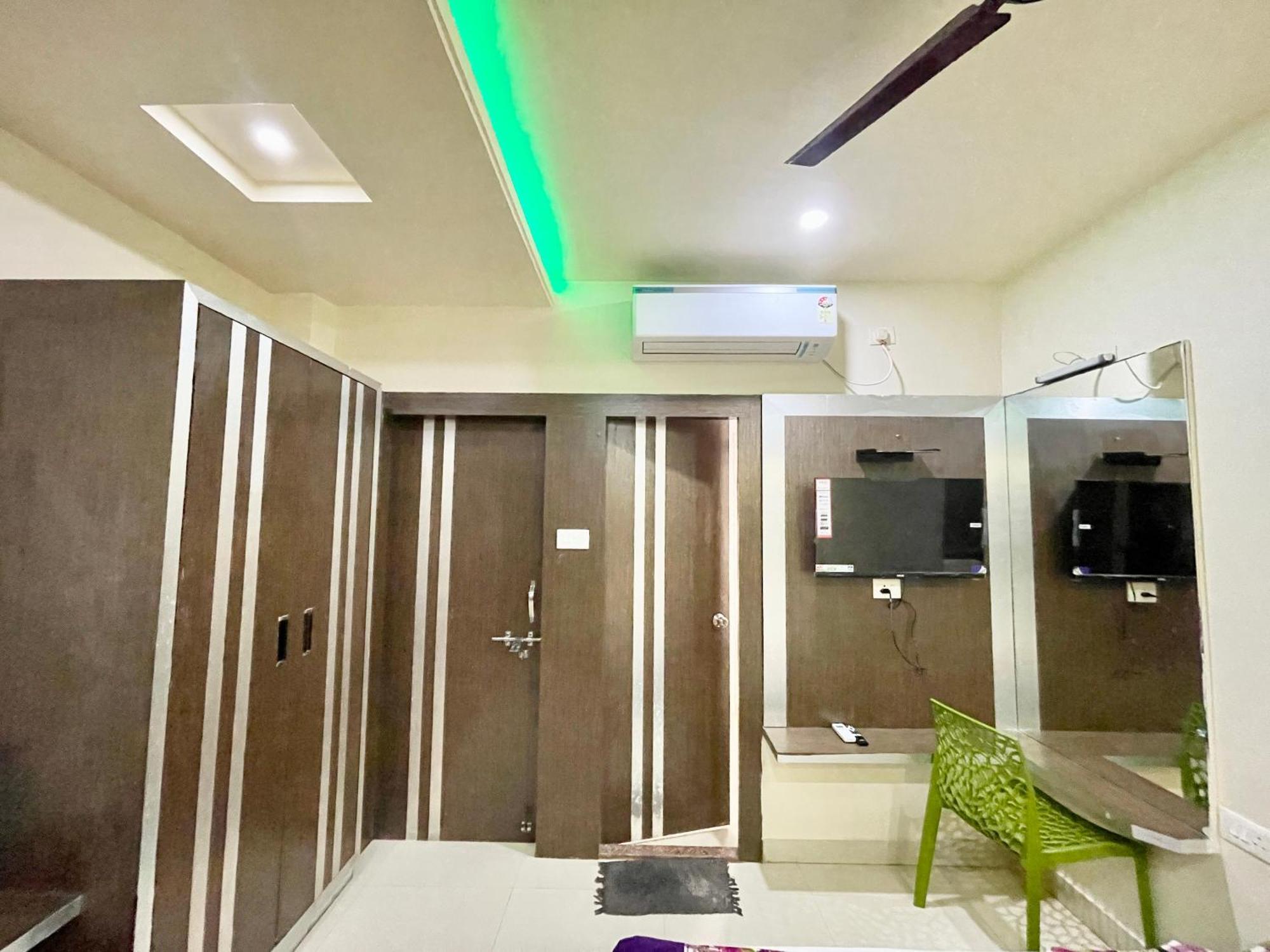 Hotel Trends In Puri Zewnętrze zdjęcie
