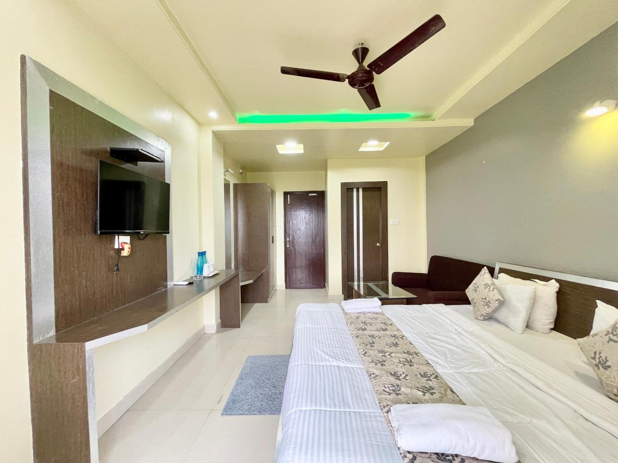 Hotel Trends In Puri Zewnętrze zdjęcie