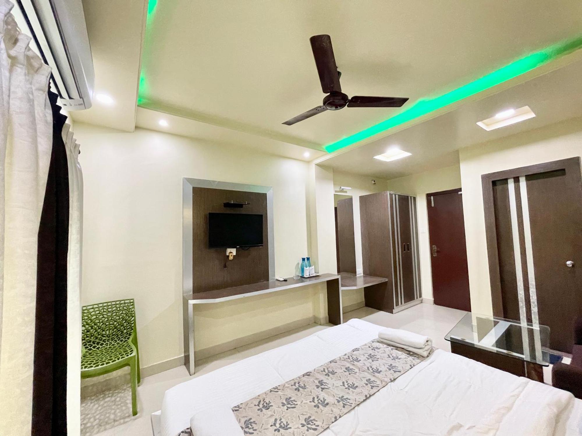 Hotel Trends In Puri Zewnętrze zdjęcie