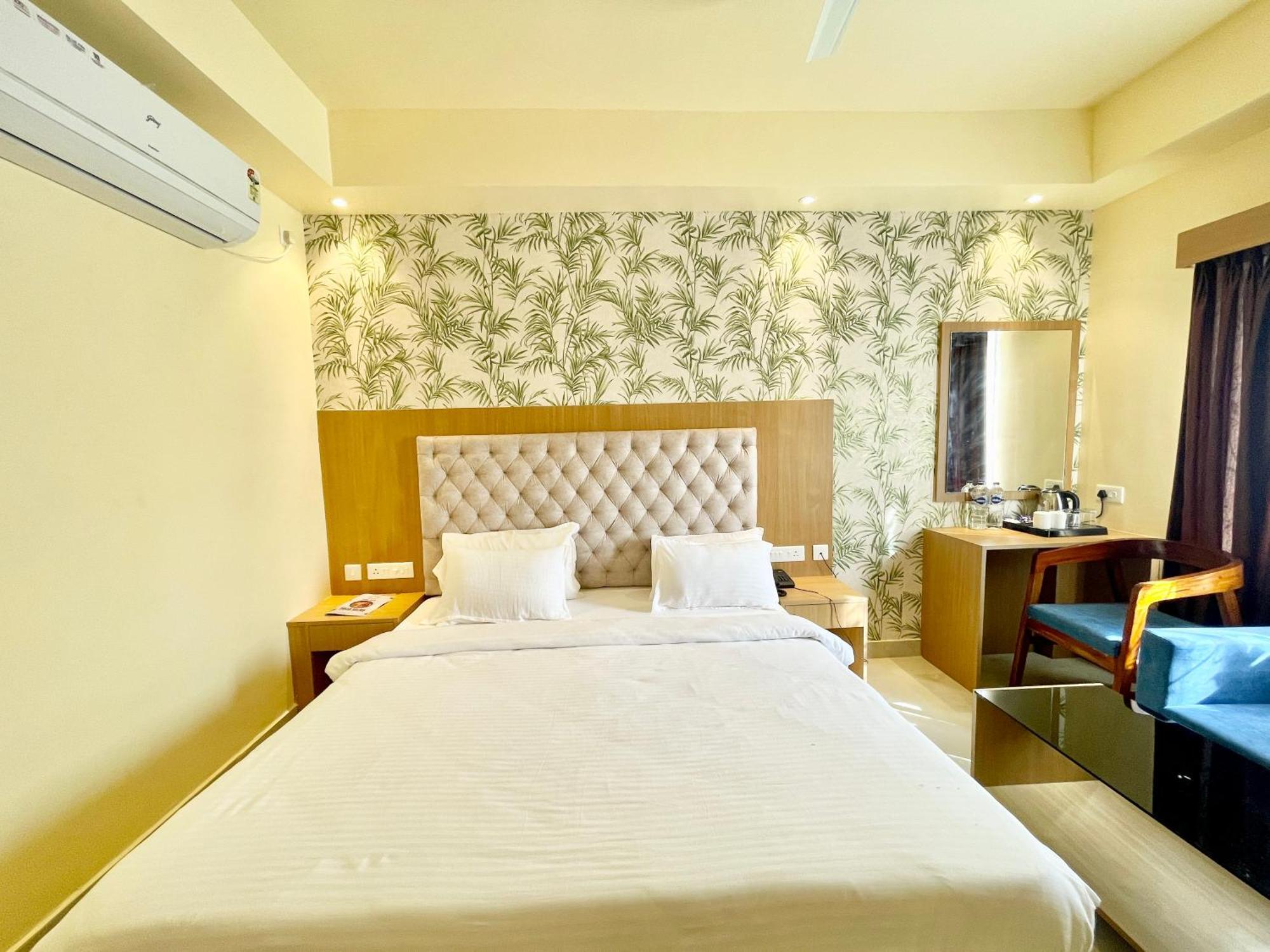 Hotel Trends In Puri Zewnętrze zdjęcie